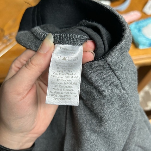 Everlane Heather Gray Knit Dream Pants - Picture 6 of 7